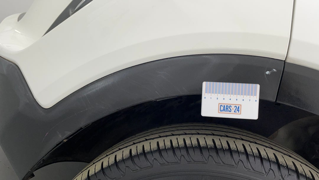 Quarter Panel Front LHS Guard Dent