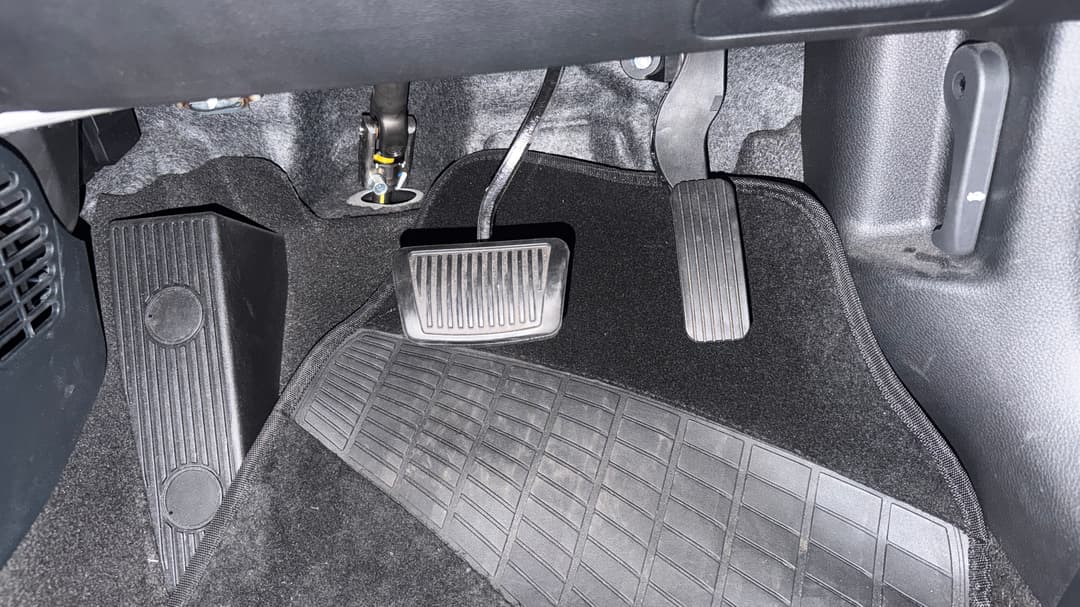 2021 Kia Picanto S (pe), Automatic, 16606 km, Pedals and Footmat