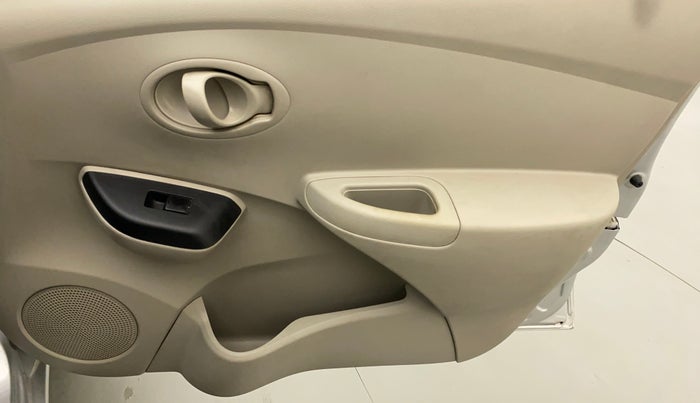 2017 Datsun Go Plus T, Petrol, Manual, 6,596 km, Driver Side Door Panels Control