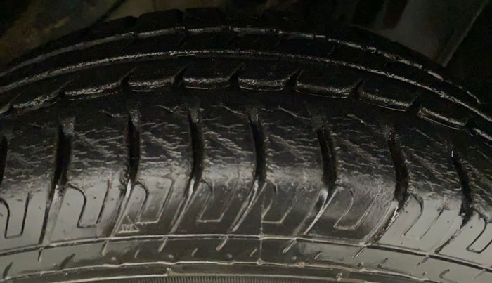 2017 Datsun Go Plus T, Petrol, Manual, 6,596 km, Left Rear Tyre Tread