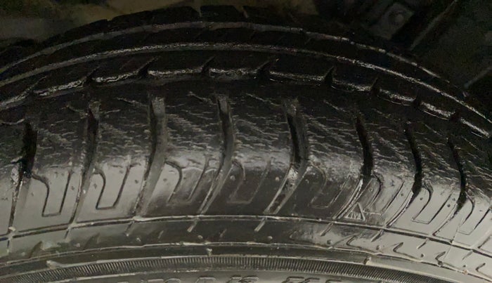 2017 Datsun Go Plus T, Petrol, Manual, 6,596 km, Right Rear Tyre Tread