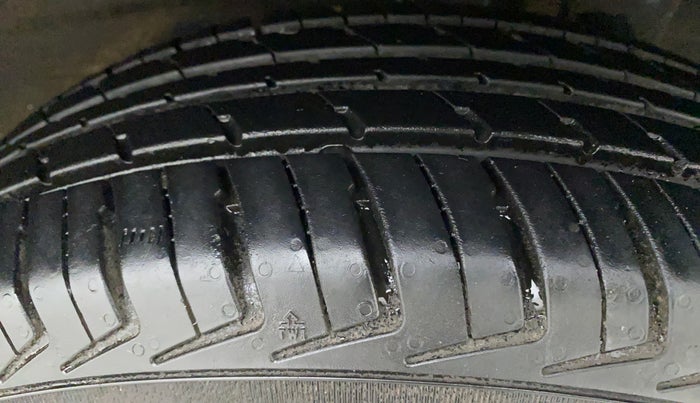 2020 Maruti New Wagon-R LXI 1.0, Petrol, Manual, 4,912 km, Left Rear Tyre Tread
