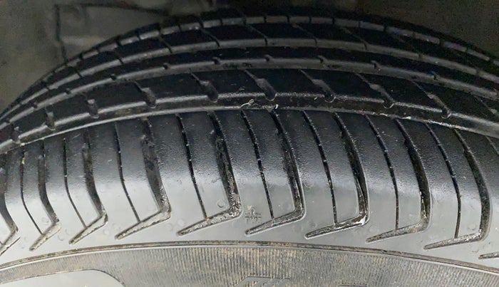 2020 Maruti New Wagon-R LXI 1.0, Petrol, Manual, 4,912 km, Left Front Tyre Tread
