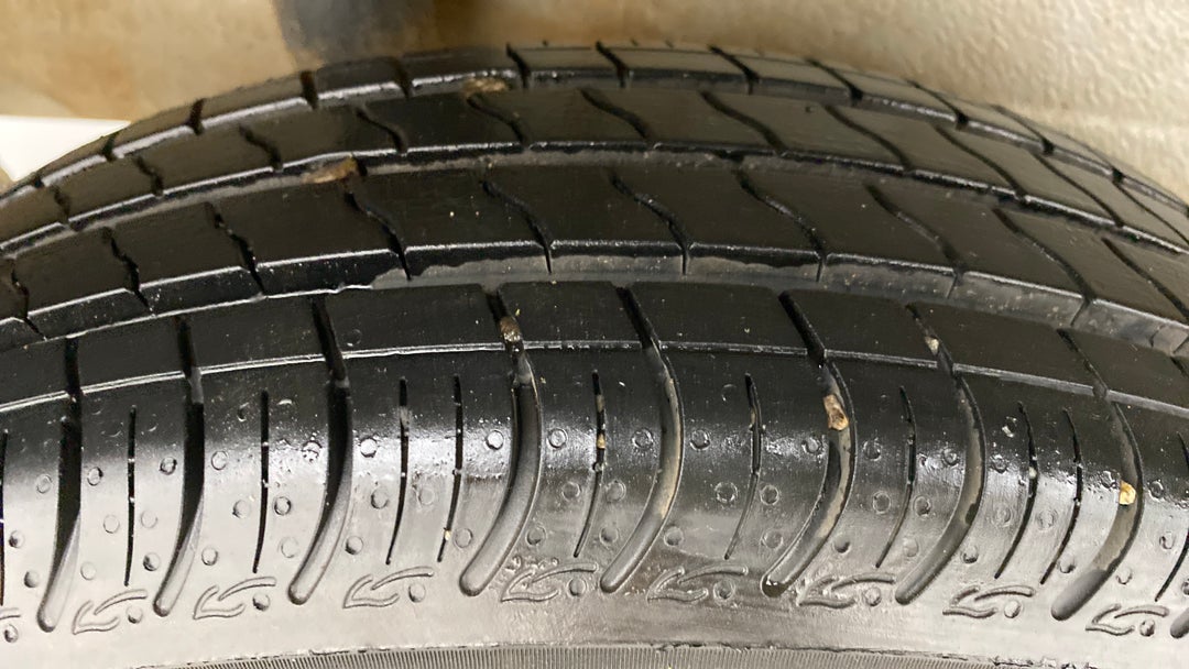 Right Rear Tyre Tread