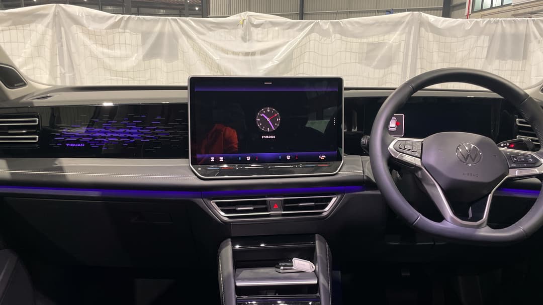 2025 Volkswagen Tiguan 150tsi Elegance, Automatic, 7400 km, Dashboard View