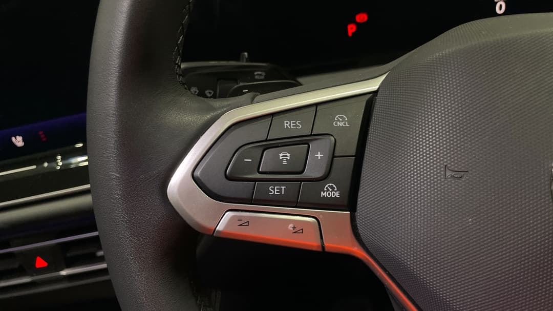 2025 Volkswagen Tiguan 150tsi Elegance, Automatic, 7400 km, Cruise Control