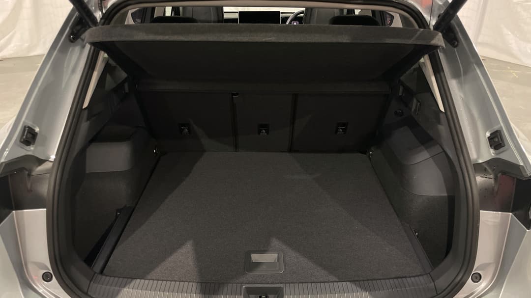 2025 Volkswagen Tiguan 150tsi Elegance, Automatic, 7400 km, Boot Inside View