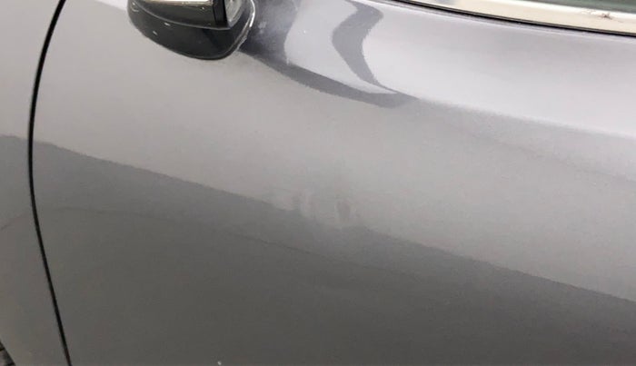 2017 Maruti Baleno ALPHA PETROL 1.2, Petrol, Manual, 71,697 km, Front passenger door - Slightly dented