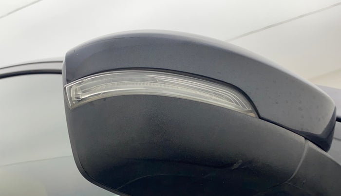 2015 Tata Bolt XMS QUADRAJET, Diesel, Manual, 91,184 km, Right rear-view mirror - Indicator light has minor damage