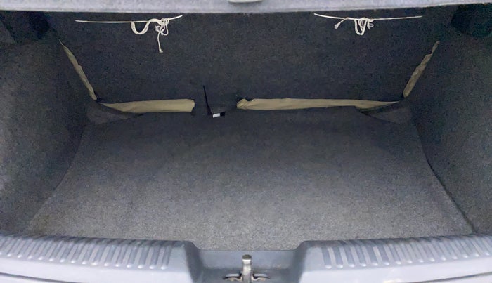 2013 Volkswagen Polo HIGHLINE1.2L PETROL, Petrol, Manual, 49,839 km, Boot Inside