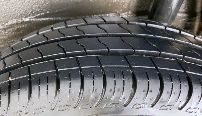 2021 Maruti S PRESSO VXI CNG, CNG, Manual, 20,039 km, Left Rear Tyre Tread