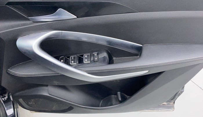 2020 MG HECTOR SHARP 2.0 DIESEL, Diesel, Manual, 69,731 km, Driver Side Door Panels Control