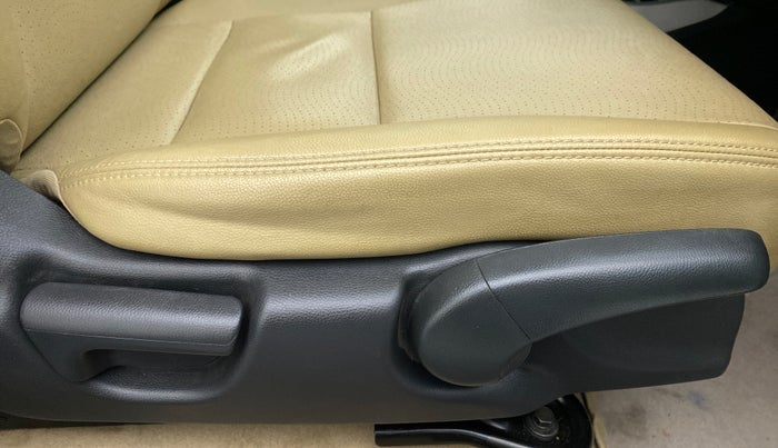 2017 Honda City VX CVT PETROL, Petrol, Automatic, 75,008 km, Driver Side Adjustment Panel