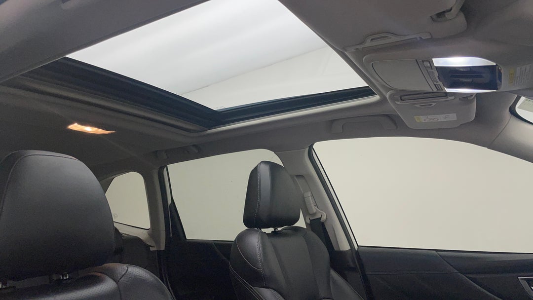 Interior Sunroof/Moonroof