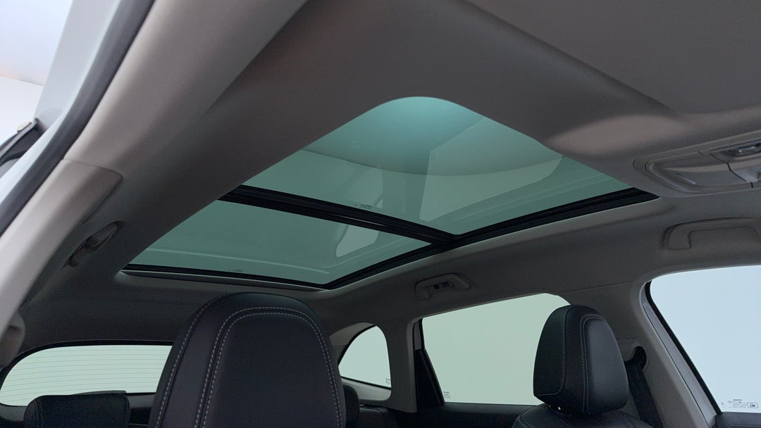 Interior Sunroof/Moonroof