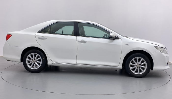 2012 Toyota Camry 2.5 AT, Petrol, Automatic, 1,50,439 km, Right Side View