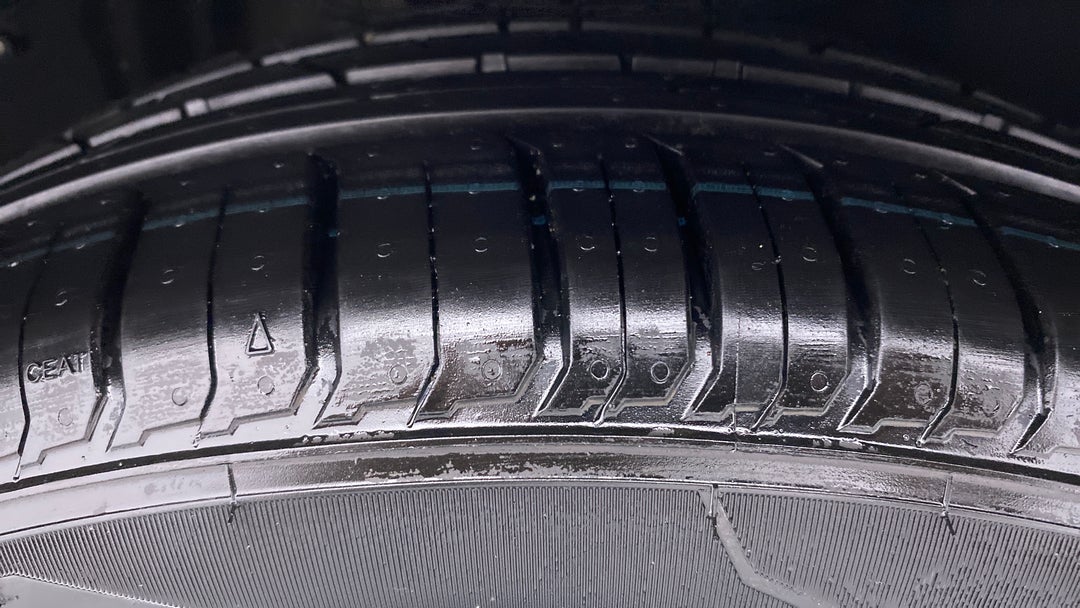 Right Rear Tyre Tread