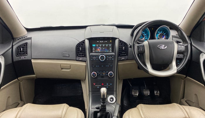 2017 Mahindra XUV500 W10, Diesel, Manual, 50,079 km, Dashboard