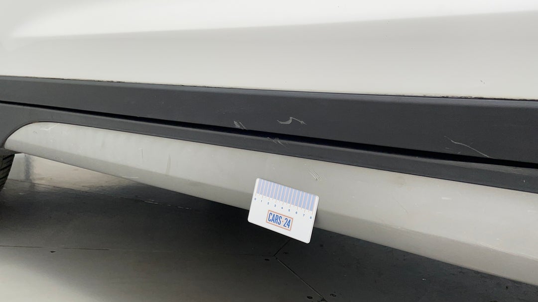 Door Sills Front LHS Scratch