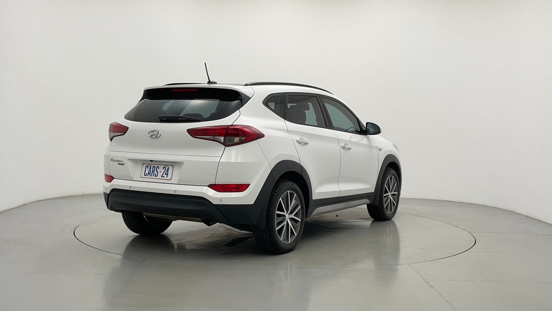 Right Back Diagonal (45- Degree) View