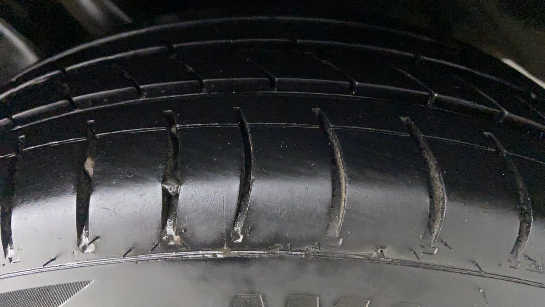 Left Rear Tyre Tread