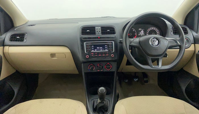 2016 Volkswagen Ameo COMFORTLINE 1.5, Diesel, Manual, 94,132 km, Dashboard