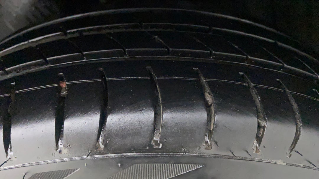 Left Front Tyre Tread