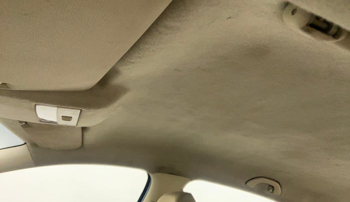 2016 Volkswagen Ameo COMFORTLINE 1.5, Diesel, Manual, 94,132 km, Ceiling - Roof lining is slightly discolored