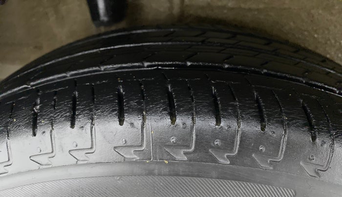2019 Maruti IGNIS ZETA 1.2, Petrol, Manual, 15,318 km, Right Rear Tyre Tread