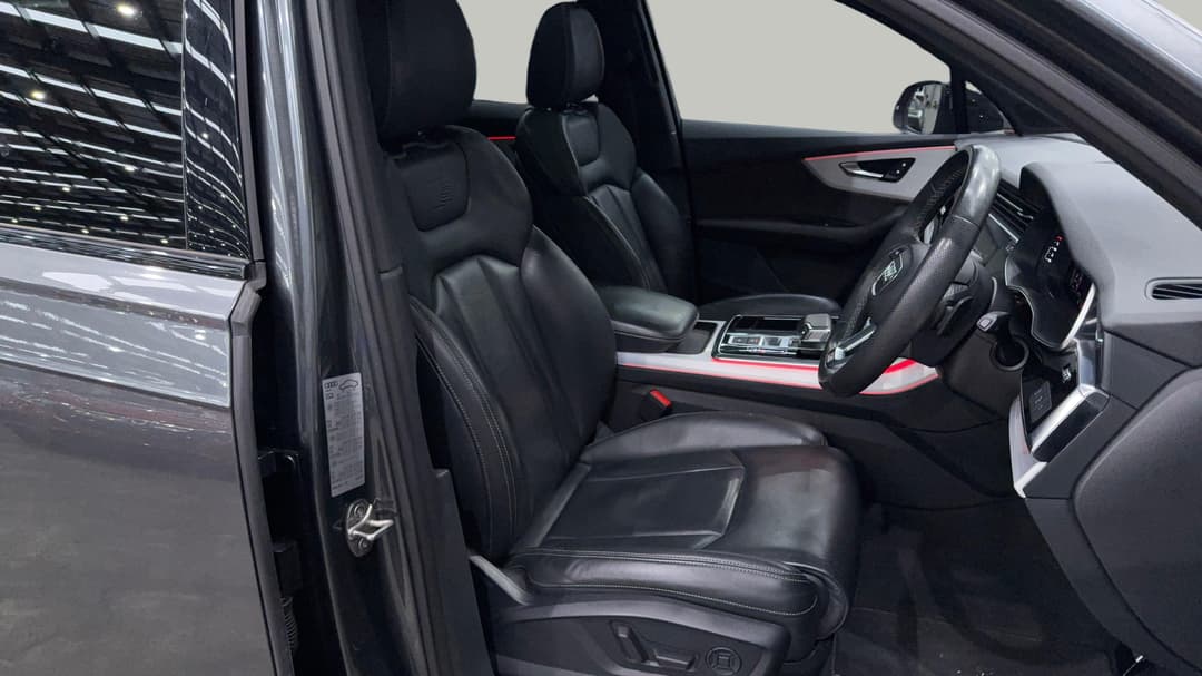 2021 Audi Q7 50 Tdi S Line Quattro Mhev, Automatic, 72564 km, Right Side Front Door Cabin View