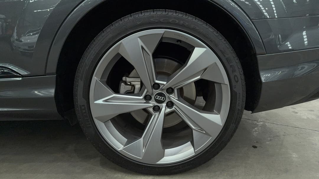 2021 Audi Q7 50 Tdi S Line Quattro Mhev, Automatic, 72564 km, Left Rear Wheel