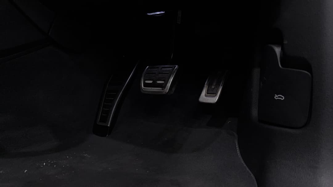 2021 Audi Q7 50 Tdi S Line Quattro Mhev, Automatic, 72564 km, Pedals and Footmat