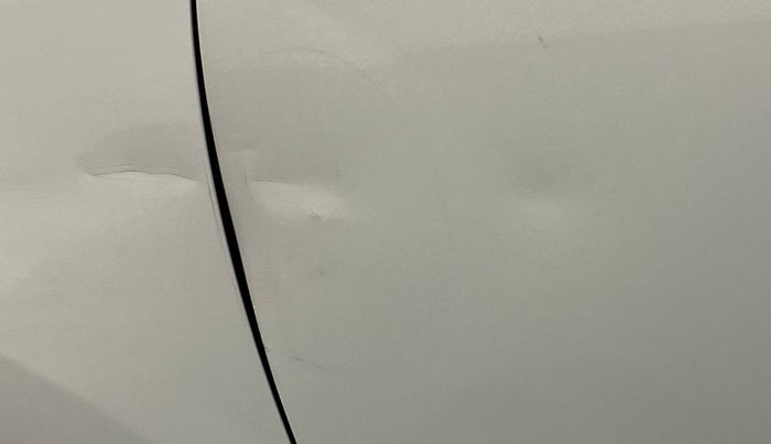 2017 Hyundai Grand i10 ASTA 1.2 KAPPA VTVT, Petrol, Manual, 86,645 km, Front passenger door - Minor scratches