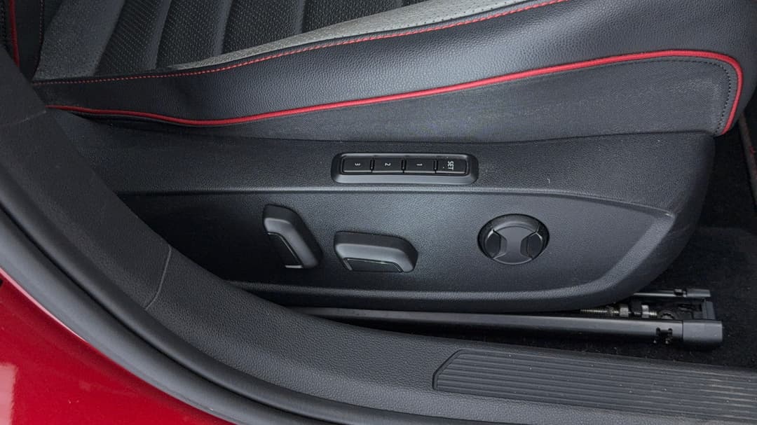 2021 Volkswagen Golf Gti, Automatic, 42483 km, Drivers Side Adjustment Panel