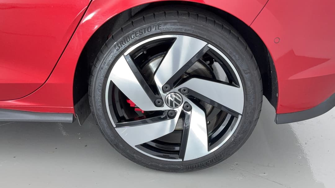 2021 Volkswagen Golf Gti, Automatic, 42483 km, Left Rear Wheel