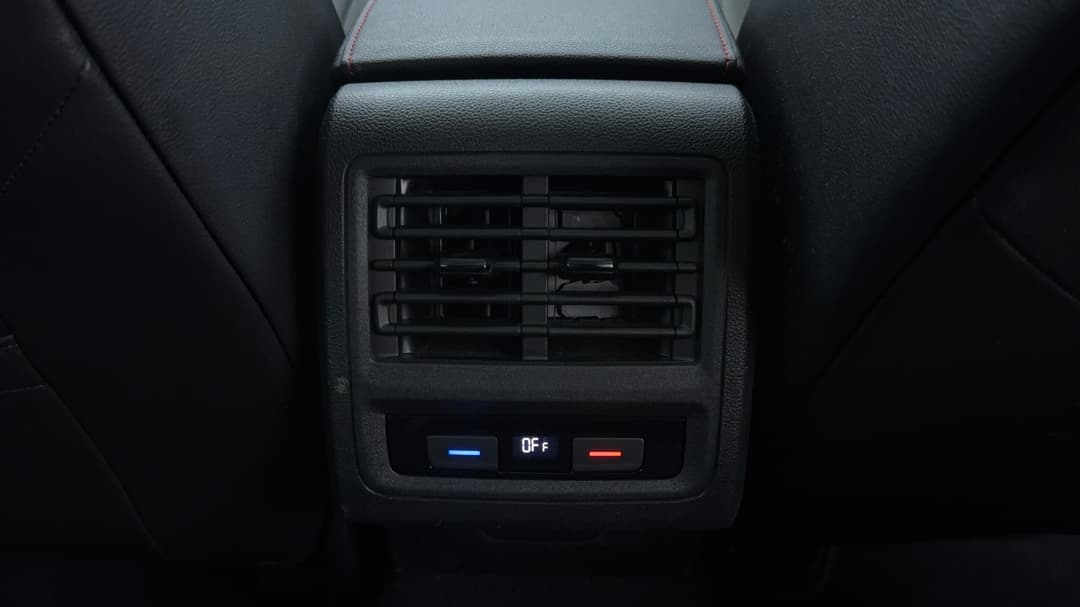 2021 Volkswagen Golf Gti, Automatic, 42483 km, Rear A/C Vent