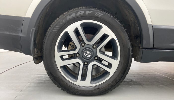 2018 Tata Hexa Varicor 400 XTA, Diesel, Automatic, 65,544 km, Right Rear Wheel