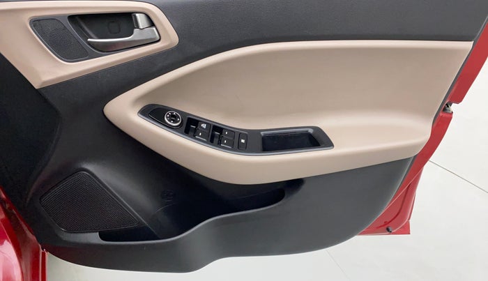 2016 Hyundai Elite i20 MAGNA 1.2, Petrol, Manual, 22,410 km, Driver Side Door Panels Control