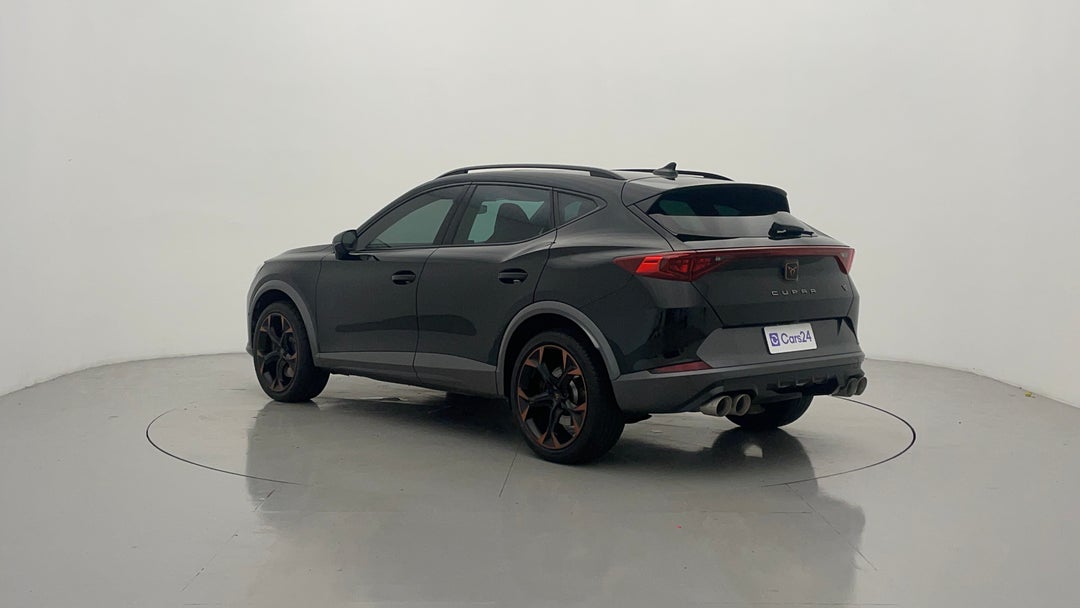 Left Back Diagonal (45- Degree) View