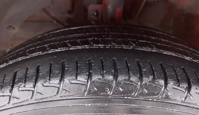 2018 Maruti Baleno SIGMA DIESEL 1.3, Diesel, Manual, 98,059 km, Left Front Tyre Tread