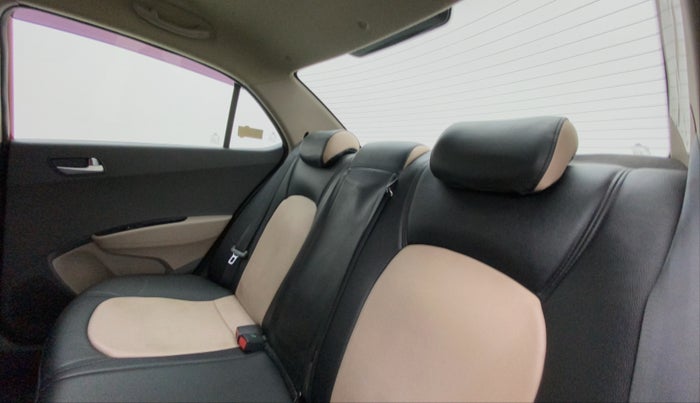 2018 Hyundai Xcent SX 1.2, Petrol, Manual, 49,352 km, Right Side Rear Door Cabin