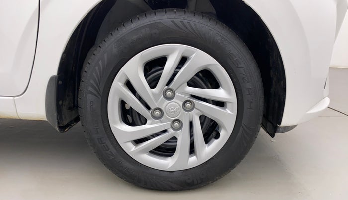 2022 Hyundai AURA S 1.2 CNG, CNG, Manual, 1,683 km, Right Front Wheel