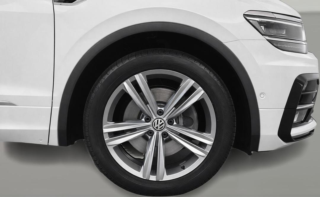 2019 Volkswagen Tiguan 132 Tsi R-line Edition, Automatic, 104931 km, Right Front Wheel