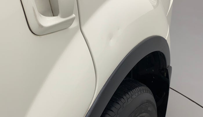 2018 Mahindra XUV500 W7, Diesel, Manual, 74,339 km, Left quarter panel - Slightly dented