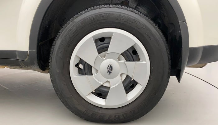 2018 Mahindra XUV500 W7, Diesel, Manual, 74,339 km, Left Rear Wheel