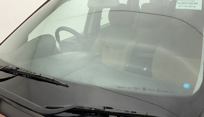 2019 Mahindra XUV500 W9 AT, Diesel, Automatic, 47,525 km, Front windshield - Minor spot on windshield
