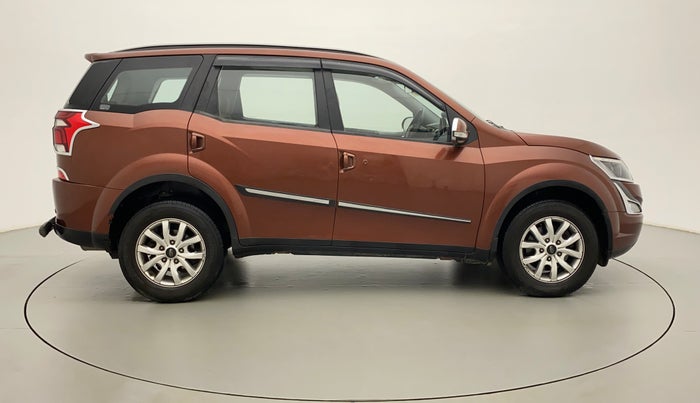 2019 Mahindra XUV500 W9 AT, Diesel, Automatic, 47,525 km, Right Side View