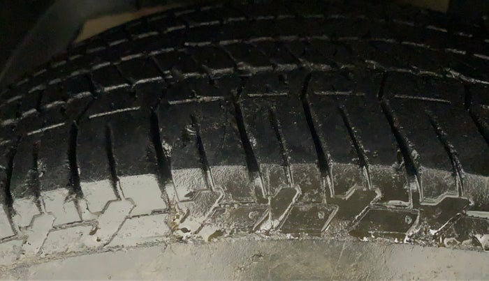2019 Mahindra XUV500 W9 AT, Diesel, Automatic, 47,525 km, Left Front Tyre Tread
