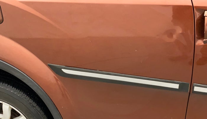 2019 Mahindra XUV500 W9 AT, Diesel, Automatic, 47,525 km, Right rear door - Minor scratches