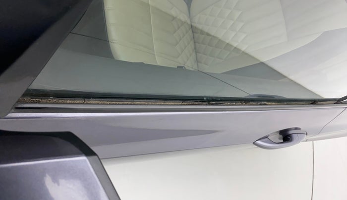 2016 Hyundai Grand i10 MAGNA AT 1.2 KAPPA VTVT, Petrol, Automatic, 36,608 km, Front passenger door - Weather strip has minor damage